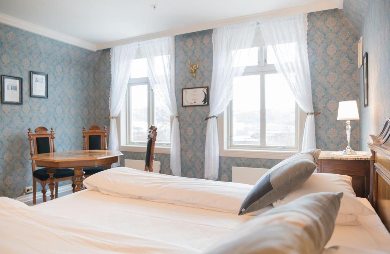 Gloppen Hotell - By Classic Norway Hotels Sandane Bagian luar foto