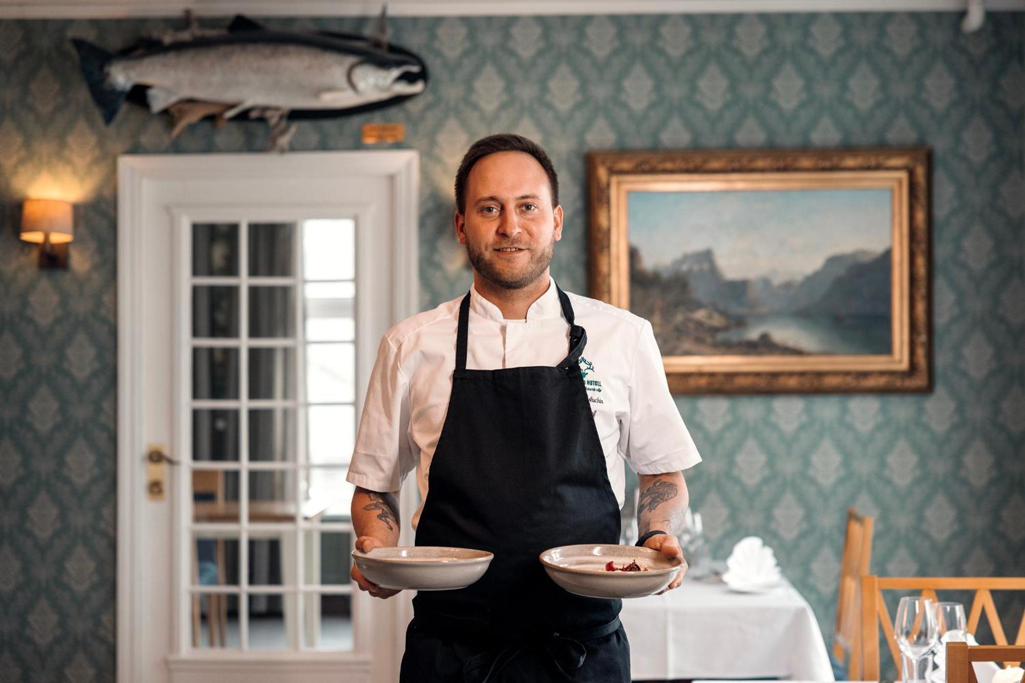 Gloppen Hotell - By Classic Norway Hotels Sandane Bagian luar foto